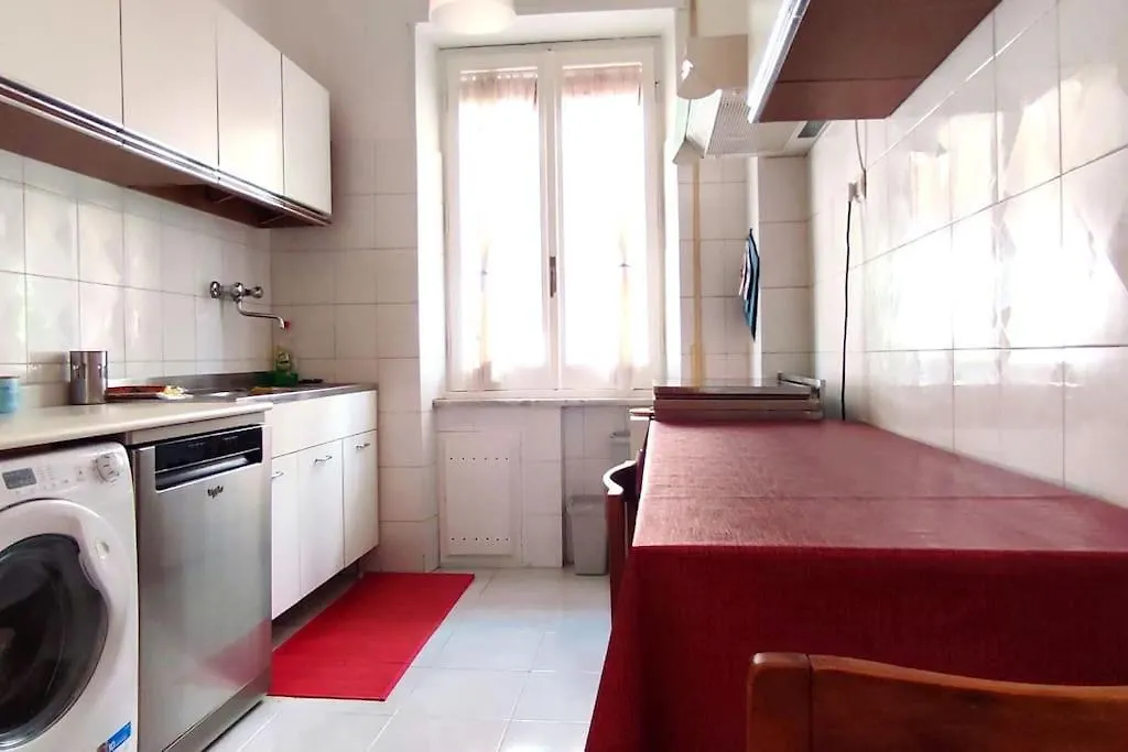 Happy Domus Roma - Giovagnoli Near Trastevere Apartment Italy